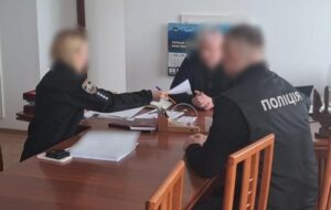 На Житомирщині гендиректора лікарні затримали при отриманні “відкату”