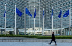 ЄК передала Раді список законів, що дозволять Києву отримати фіндопомогу