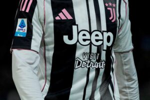 Ювентус зацікавився провідним нападником Барселони