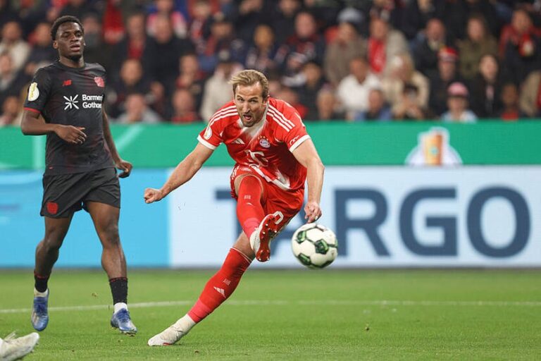 Баварія стала першим фіналістом Кубка Німеччини