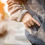 Чоловік відкрив стрілянину у Хмельницькому