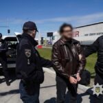 До України естрадували організатора продажу неіснуючих авто для ЗСУ