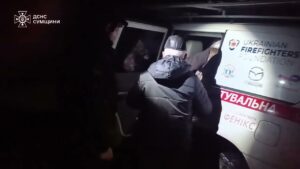 Рятувальники евакуювали жінку та чоловіка зі Зноб-Новгородської громади