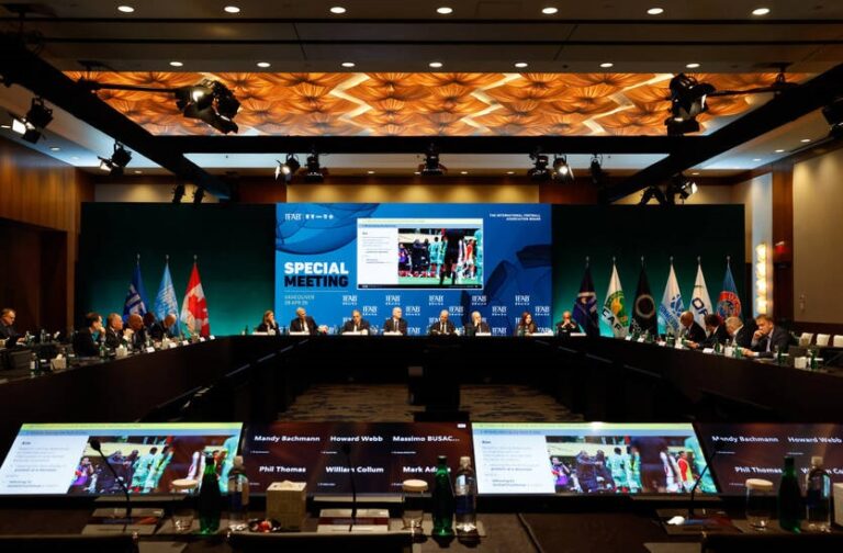 IFAB розширила список порушень для вилучення гравців з поля