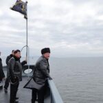 Кім Чен Ин спостерігав за запуском ракет з нового есмінця