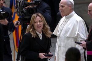 Мелоні стала на захист Папи Лева після критики Трампа