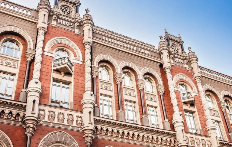 Нацбанк вирішив зміцнити гривню