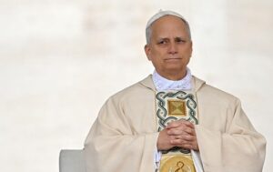 Папа Римський засудив “жменьку тиранів, які спустошують світ”