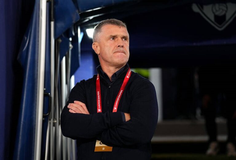 Ребров залишив посаду тренера збірної України