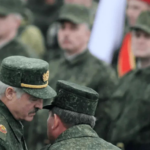 Росія тягне Білорусь у війну: що означають останні заяви Зеленського