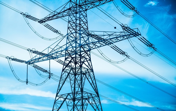 Селфі на електроопорі: на Сумщині підліток отримав 70% опіків