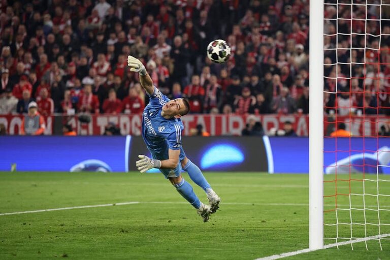 Стала відома оцінка Луніна за матч Баварія – Реал