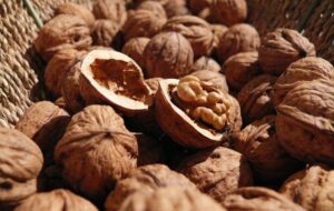 Суперфуд: схуднення й боротьба з Альцгеймером у жмені горіхів
