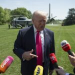 Трамп показав дивне фото, яким прикрасив Білий дім