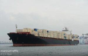 Трамп заявив про заоплення іранського судна в Оманській затоці