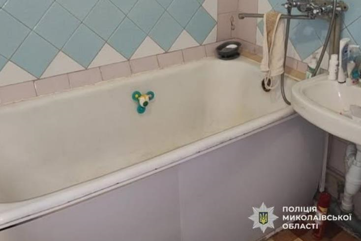 У Миколаєві 2-річний хлопчик втопився у ванній