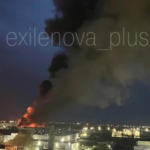 У Таганрозі спалахнула масштабна пожежа після ракетного удару