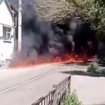 В Туапсе палаючі нафтопродукти течуть вулицями