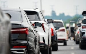 В Україні впав попит на вживані авто з США