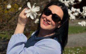 Відома українська ведуча вагітна первістком