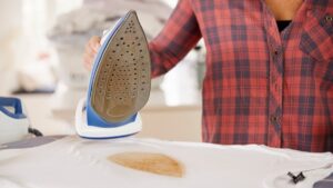 Як почистити праску вдома – перевірені способи