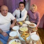 Зеленський розповів про підтримку батьків під час війни