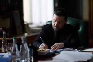 Зеленський та Стармер обговорили комунікацію з представниками США