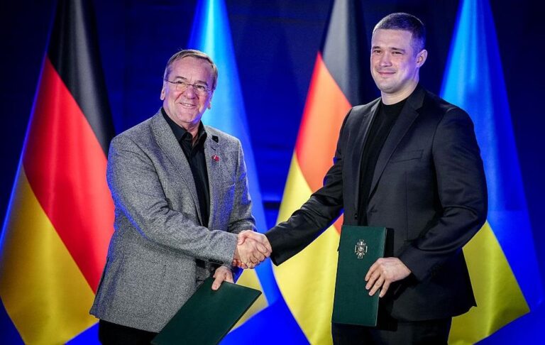 ФРН і Україна разом вироблятимуть далекобійні БпЛА