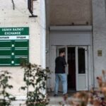Гривня розпочала тиждень з падіння в обмінниках