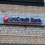 Італійський UniCredit домовився про продажу своєї частини в Росії