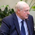 Лукашенко анонсував приїзд довіреної особи Макрона в Білорусь