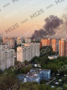 Москву атакують дрони, горять промислові об’єкти РФ