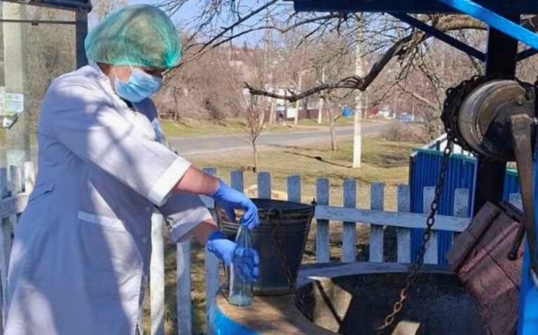 На Кіровоградщині дитина отруїлася нітратами з криничної води