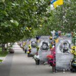 На Київщині підлітки танцювали на Алеї Слави під російську музику