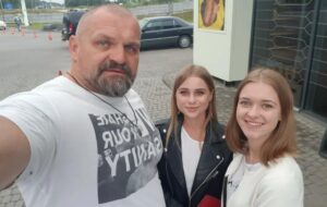 Найсильніша людина планети Вірастюк підробляє водієм у BlaBlaCar