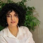 Нобелівську лауреатку Мохаммаді доставили в лікарню в тяжкому стані