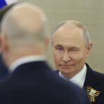 “Пан Зеленський”: як Путін пом’якшив риторику