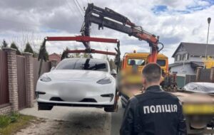 Поліція провела десятки обшуків у керівників ТЦК
