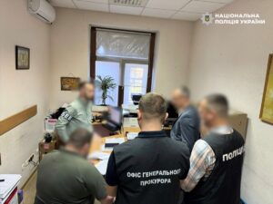 Посадовці організували схему на закупівлі електроенергії для військових