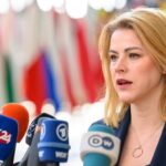 Прем’єр-міністр Латвії оголосила про відставку