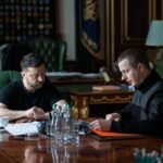 РФ зупиняє роботу нафтових свердловин – Зеленський