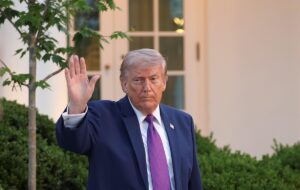 Трамп вирушає в Китай на зустріч із Сі Цзіньпіном