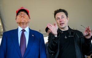 Трампа у Китаї супроводжуватимуть Маск та керівники провідних компаній США