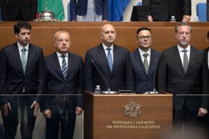 У Болгарії затвердили уряд Радева