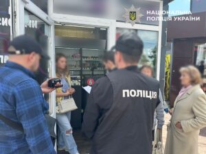 У Києві викрили схему збуту вейпів та іншої контрафактної продукції