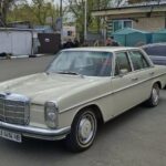 У Києві засвітився Mercedes-Benz W115 1970 року в оригінальному стані