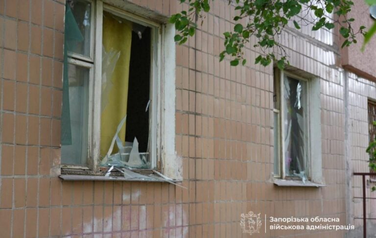 У Запоріжжі під ударом промислові об’єкти, є поранені