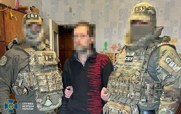 У Запоріжжі ухилянт працював на ФСБ і маскувався під пенсіонера