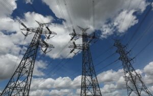 Укренерго просить підвищити тариф на передачу електроенергії