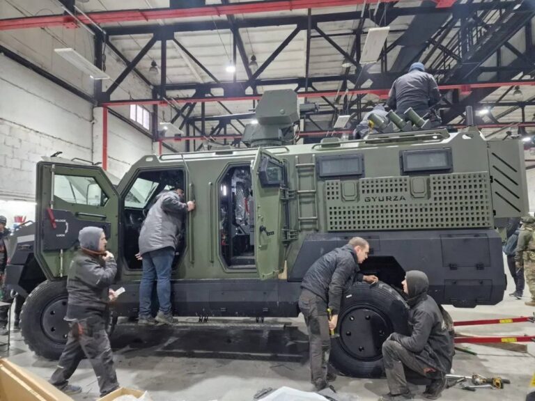 В Києві суд арештував майно постачальника бронетехніки для ЗСУ